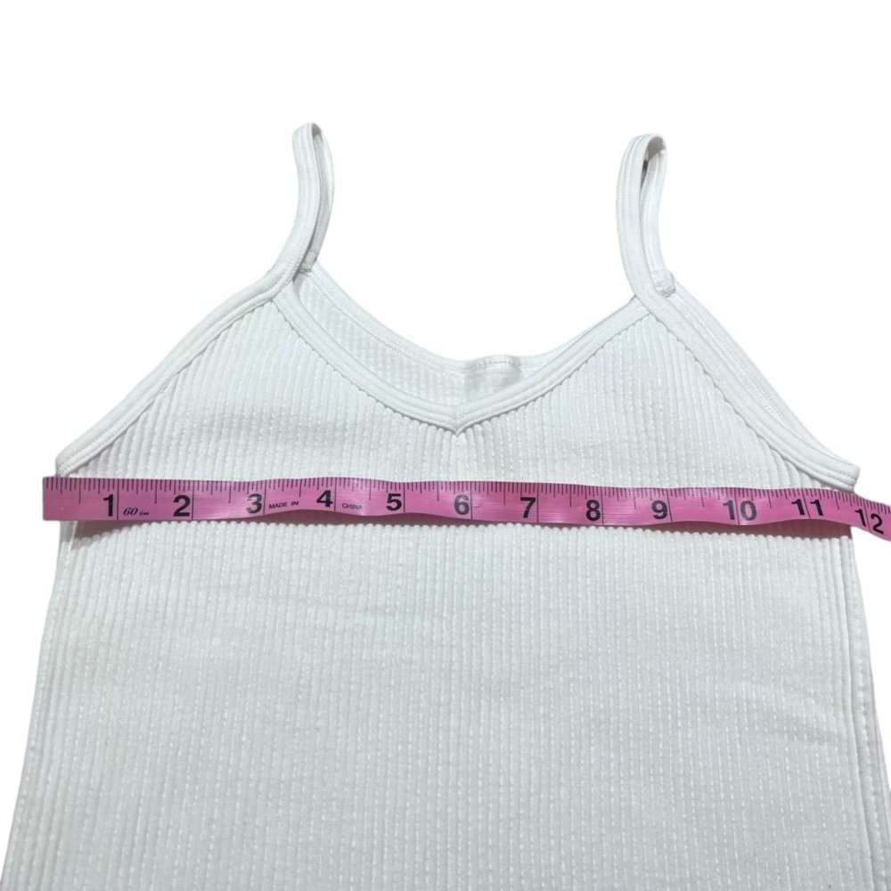 Women's‎ Dynamic Seamless Ribbed Cropped V-Tank One Size - Picture 3 of 4